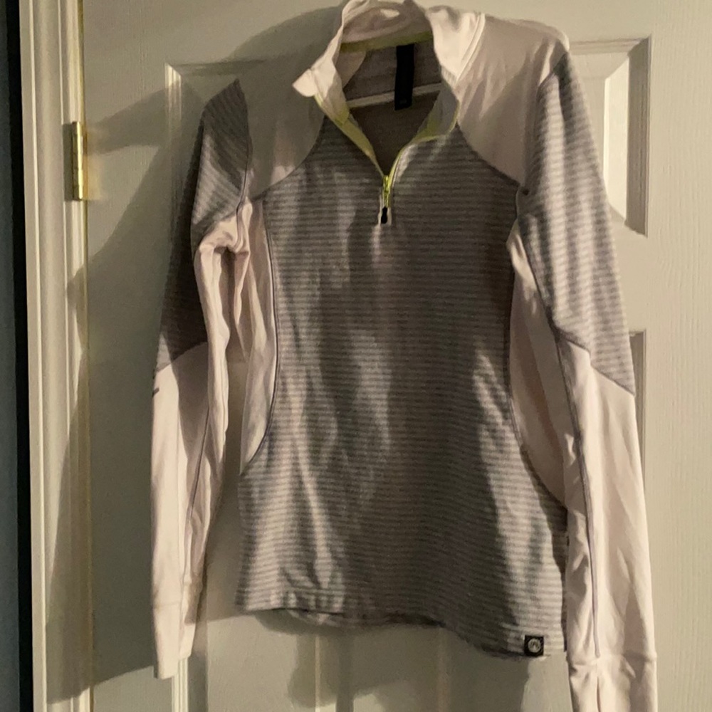 White Quarter zip athletic pullover